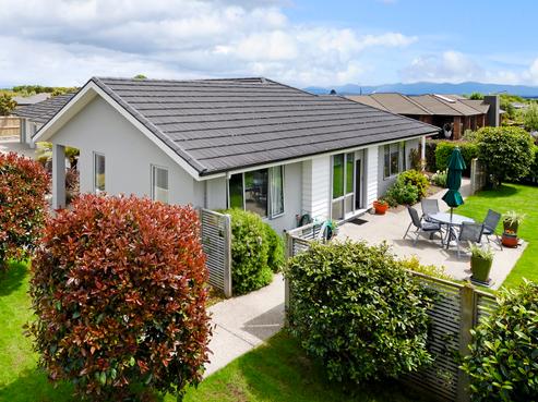 6 Childs Way, Richmond