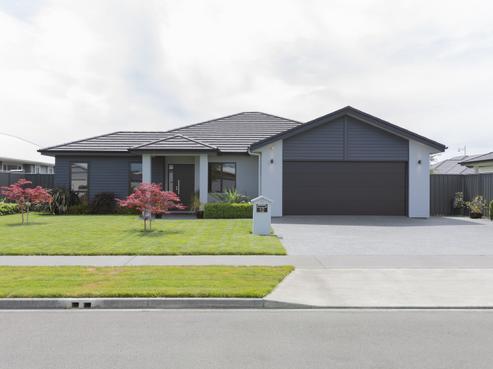 12 Ruahine Road, Poraiti