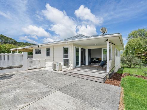 120 George Street, Hikurangi