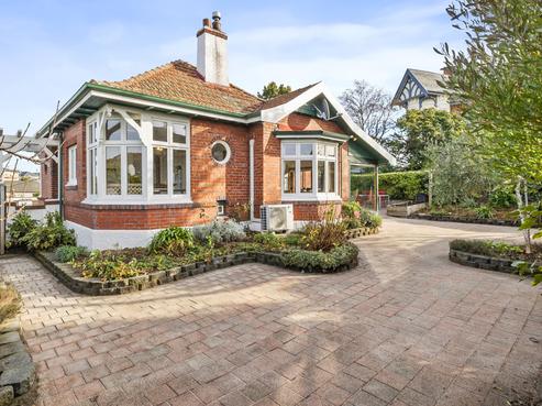 7 Leven Street, Roslyn