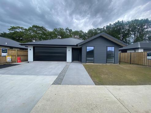 19 Crossley Avenue, Woodend