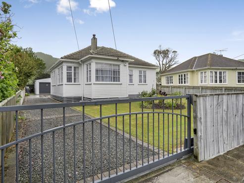 21 Gibson Crescent, Naenae