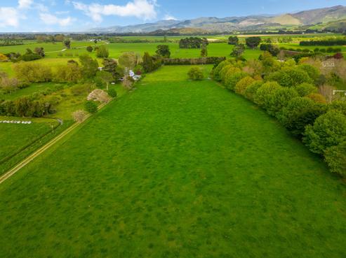 225 Chester Road, Carterton