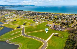 101 Karearea Way, Matarangi