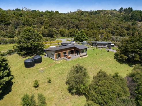 585 Makarau Road, Makarau