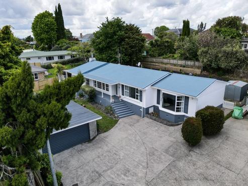27 Hinton Avenue, Forest Lake