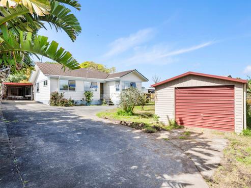15 Bundena Place, Clendon Park