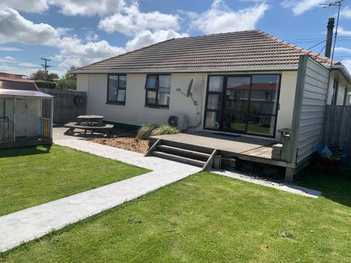8 Lanark Street, Balclutha