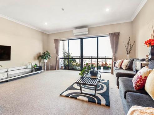 42/128 Stancombe Road, Flat Bush