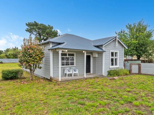 130 Fitzherbert Street, Featherston