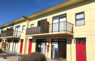 GROUND FLOOR COMMERCIAL UNIT FOR LEASE
