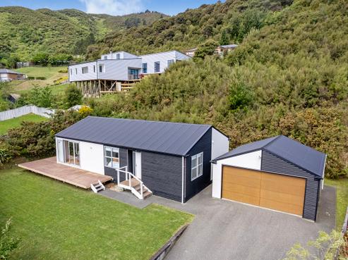 60 Nelson Crescent, Wainuiomata