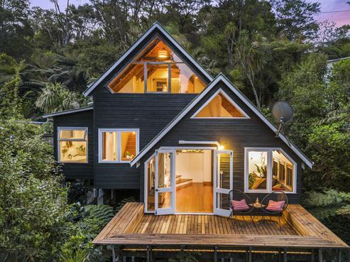 71 Takahe Road, Titirangi