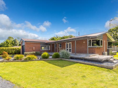 1866 Mcclure Street, Pirongia