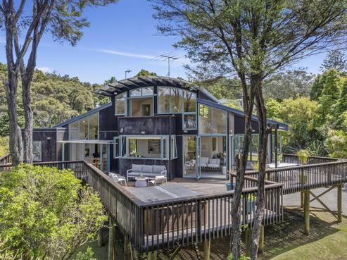 366E Huia Road, Titirangi