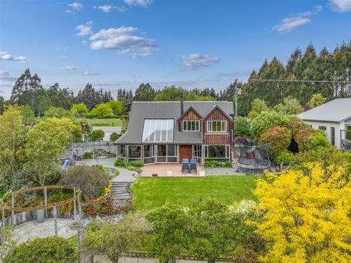 1816 Cust Road, Cust