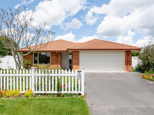10 Jarvis Court, Huntington