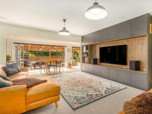 11 Fincham Road, Raumati Beach