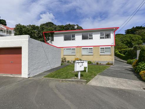 2/39 Waipapa Road, Hataitai