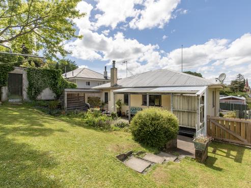 18 Rose Street, Waipawa