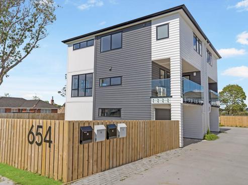 654B Te Atatu Road, Te Atatu Peninsula