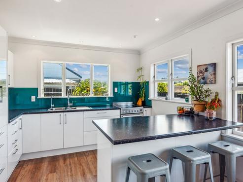15 Ratanui Road, Paraparaumu