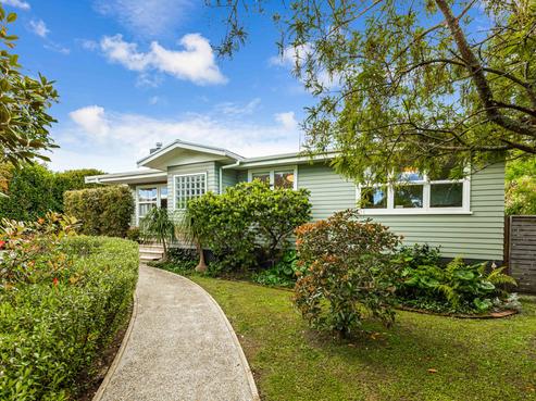 55 Graham Avenue, Te Atatu Peninsula