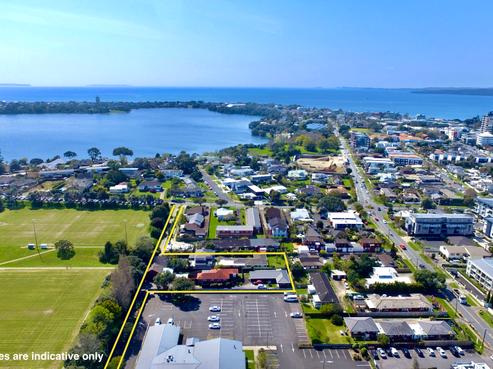 11 Taharoto Road, Takapuna