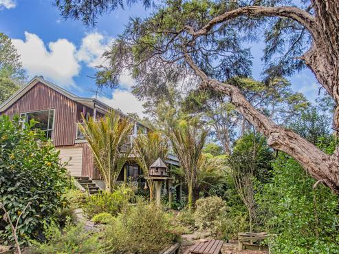 907 Governors Bay Road, Governors Bay