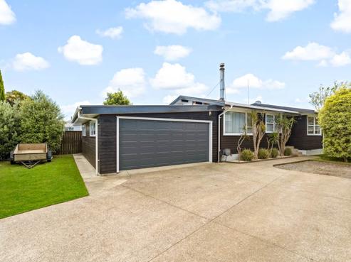 6 Clinton Avenue, Te Atatu Peninsula