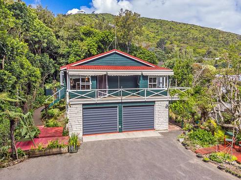 15B Kakariki Grove, Waikanae