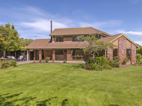 231 Woodend Beach Road, Woodend