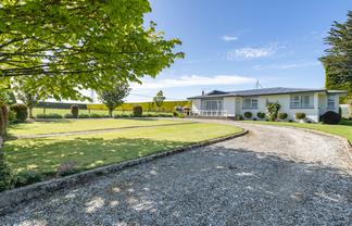 220 North Makarewa Grove Bush Road, Makarewa