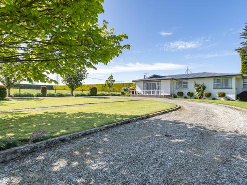 220 North Makarewa Grove Bush Road, Ryal Bush