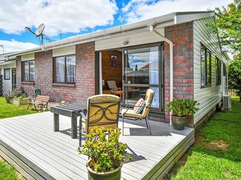 2/29 Beach Road, Pahurehure