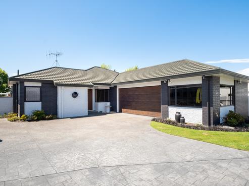 30 Hyatt Grove, Greenmeadows