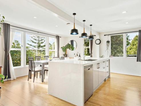 47 Lysander Crescent, Beach Haven