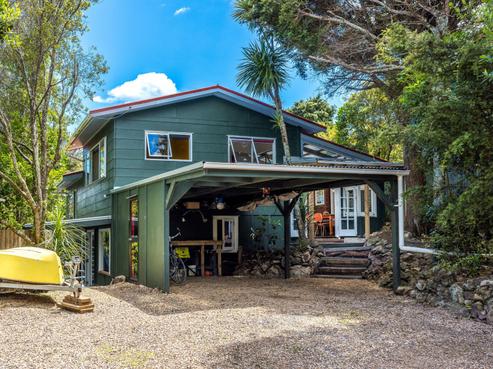 6 Taraire Street, Ostend