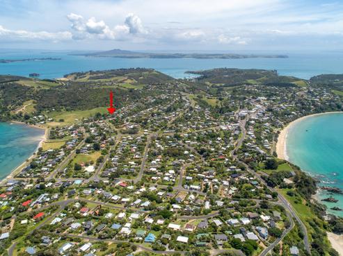 43 Tahatai Road, Oneroa