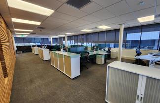 CBRE - Modern Manukau Office