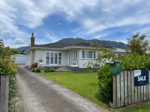 4 Clarke Avenue, Te Aroha
