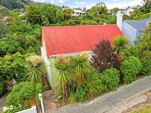 18 Mary Street, Port Chalmers