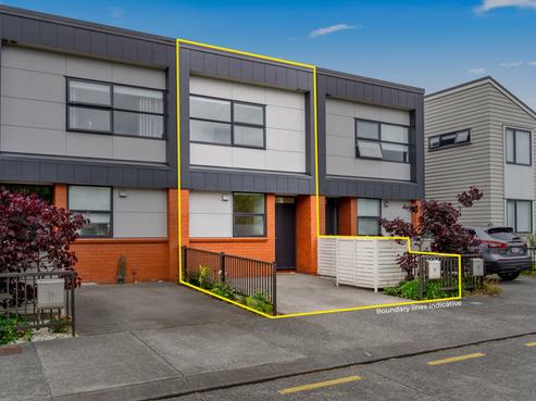 18 Haddington Drive, Flat Bush