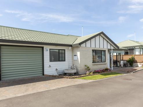 6/2A Spriggs Crescent, Greenmeadows