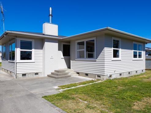 17 Magdalen Crescent, Pirimai