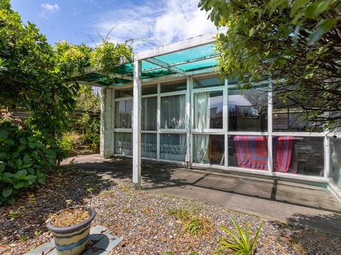 6 Bermuda Grove, Paraparaumu Beach