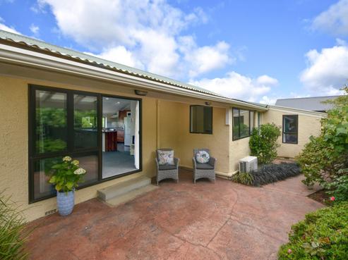 6 Lynas Street, Outram