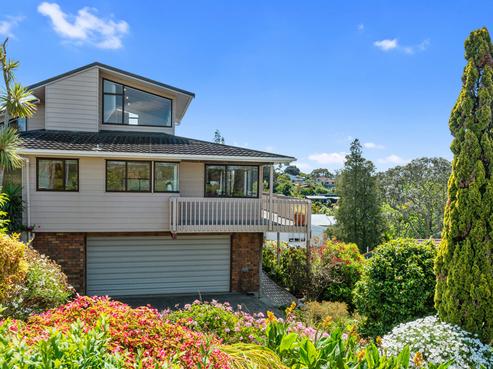 852 Beach Road, Waiake