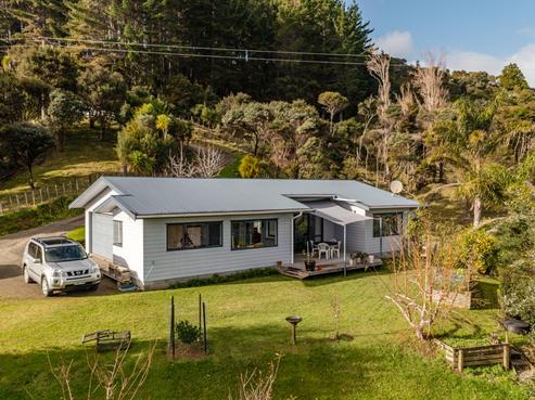 42 Opara Road, Rawene