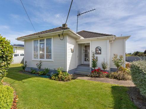 24 Hendersons Line, Marton